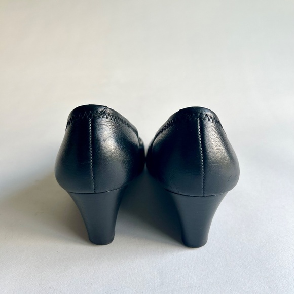 Tory Burch Black Pebble Genuine Leather Open Toe Heel Wedges size 7.5 - Picture 8 of 16